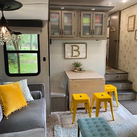Cozy Rv Experience W/Pool+Spa Near Lake Conroe Willis ภายนอก รูปภาพ