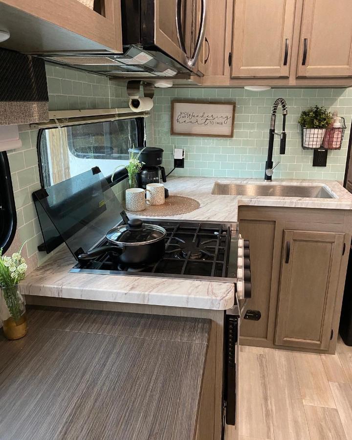 Cozy Rv Experience W/Pool+Spa Near Lake Conroe Willis ภายนอก รูปภาพ