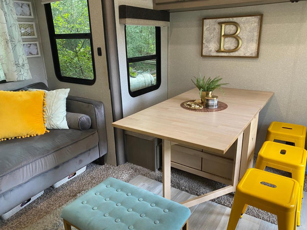 Cozy Rv Experience W/Pool+Spa Near Lake Conroe Willis ภายนอก รูปภาพ