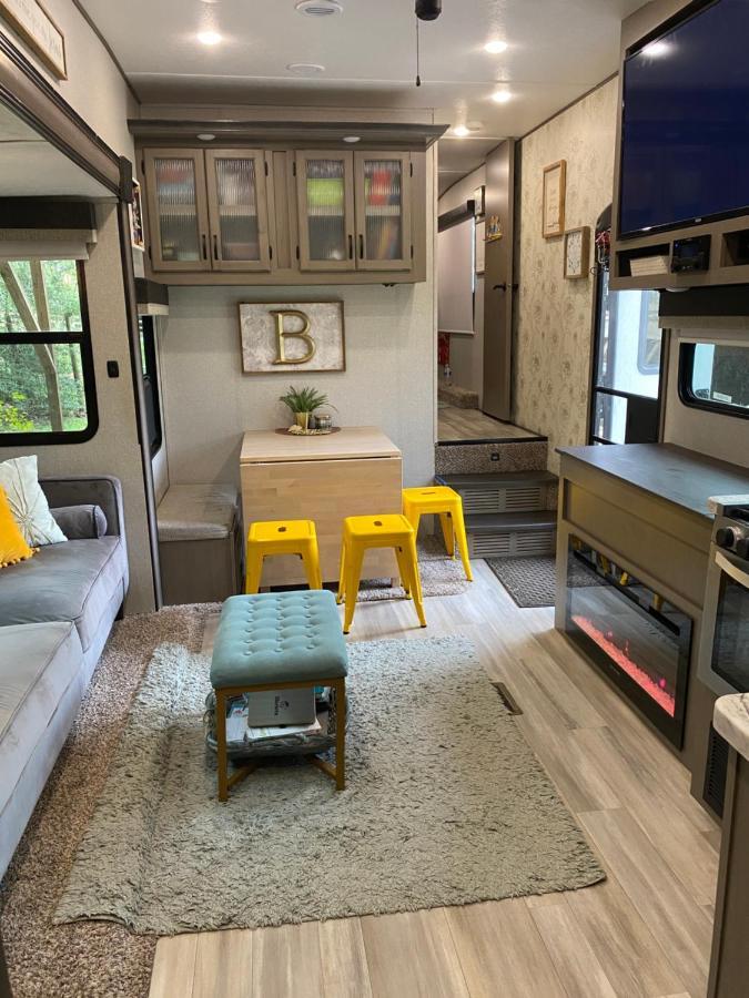 Cozy Rv Experience W/Pool+Spa Near Lake Conroe Willis ภายนอก รูปภาพ
