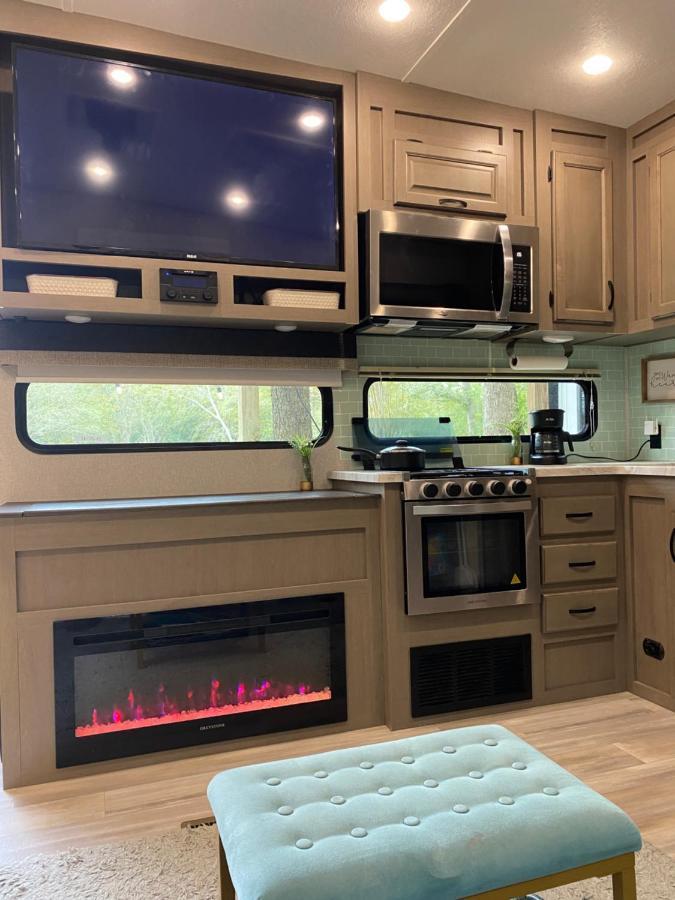 Cozy Rv Experience W/Pool+Spa Near Lake Conroe Willis ภายนอก รูปภาพ